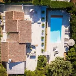 Clos Villa *