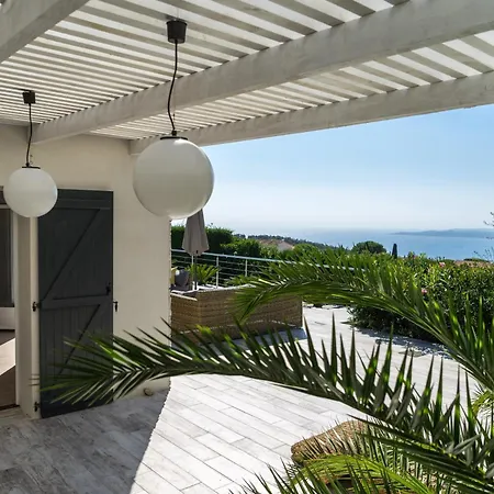 Clos Villa